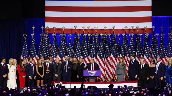 Trump míří zpět Bílého domu: co bude chtít po Evropě a Česku a jak bychom měli odpovědět?
