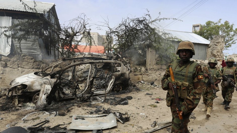Ugandt vojci slouc v Somlsku po boji s radikly v Mogadiu
