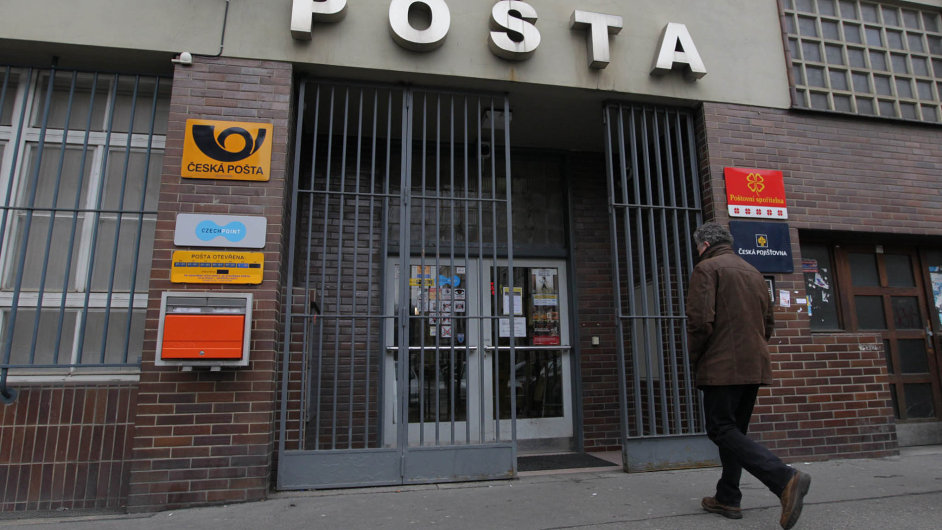 Hlídaná pošta: Zabezpeèení objektù Èeské pošty má na starosti agentura Alkom už od 90. let.