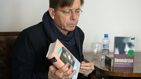 Steve Sem-Sandberg na snímku z loského kvtna s eským pekladem románu Vyvolení, jej vydalo nakladatelství Paseka.