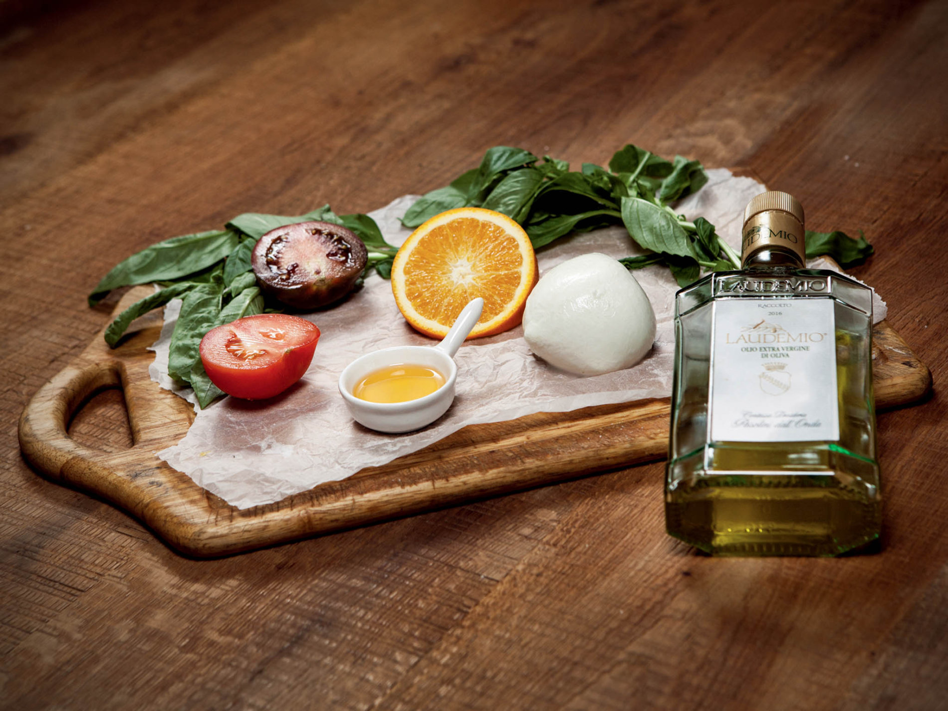 Italské caprese je geniálně jednoduché a ctí národní trikoloru – bazalka, mozzarella a rajčata. (Foto: Matej Slávik) jarvis_599eb8eb498e42eecb8ebb08.jpeg