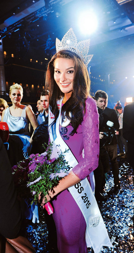 Česká Miss 2015 - Nikol Švantnerová. Modelka a moderátorka.