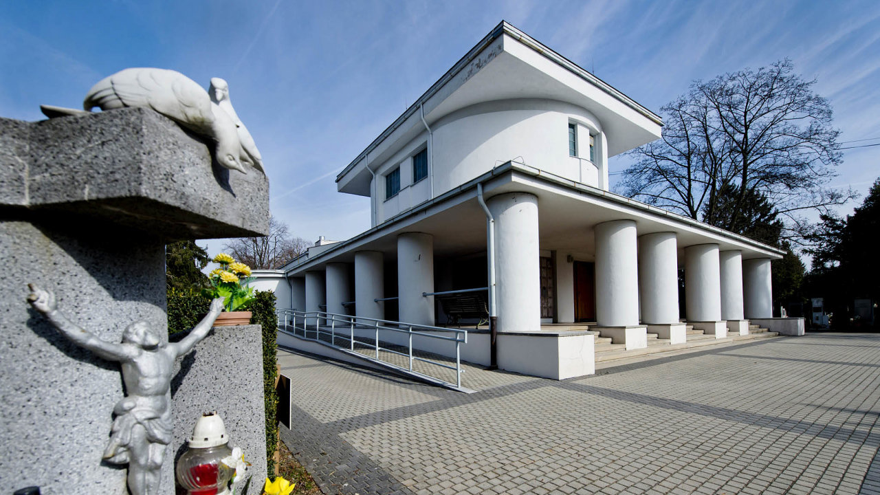 Nymbursk krematorium by ml navlastn oi vidt kad student architektury.
