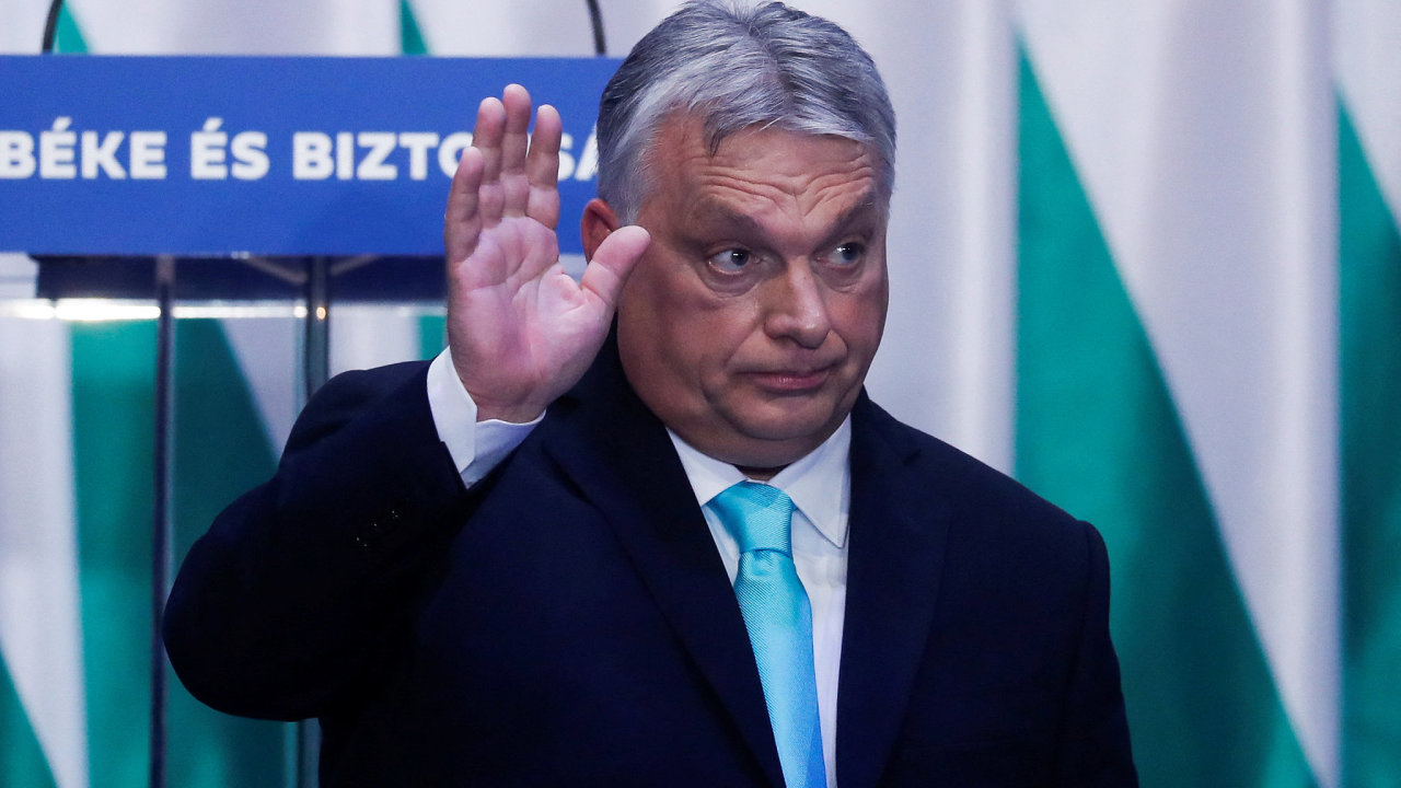Vzdejme to. Podle Viktora Orbána nemá podpora Ukrajiny cenu.