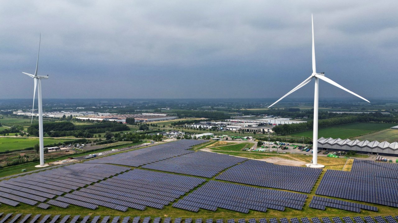 vtrn elektrrna, fotovoltaika, solrn panely, Nizozemsko