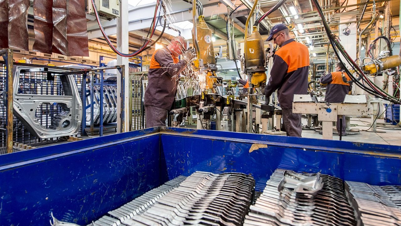 v�robce autod�l� Karsit Group, v�roba, provoz