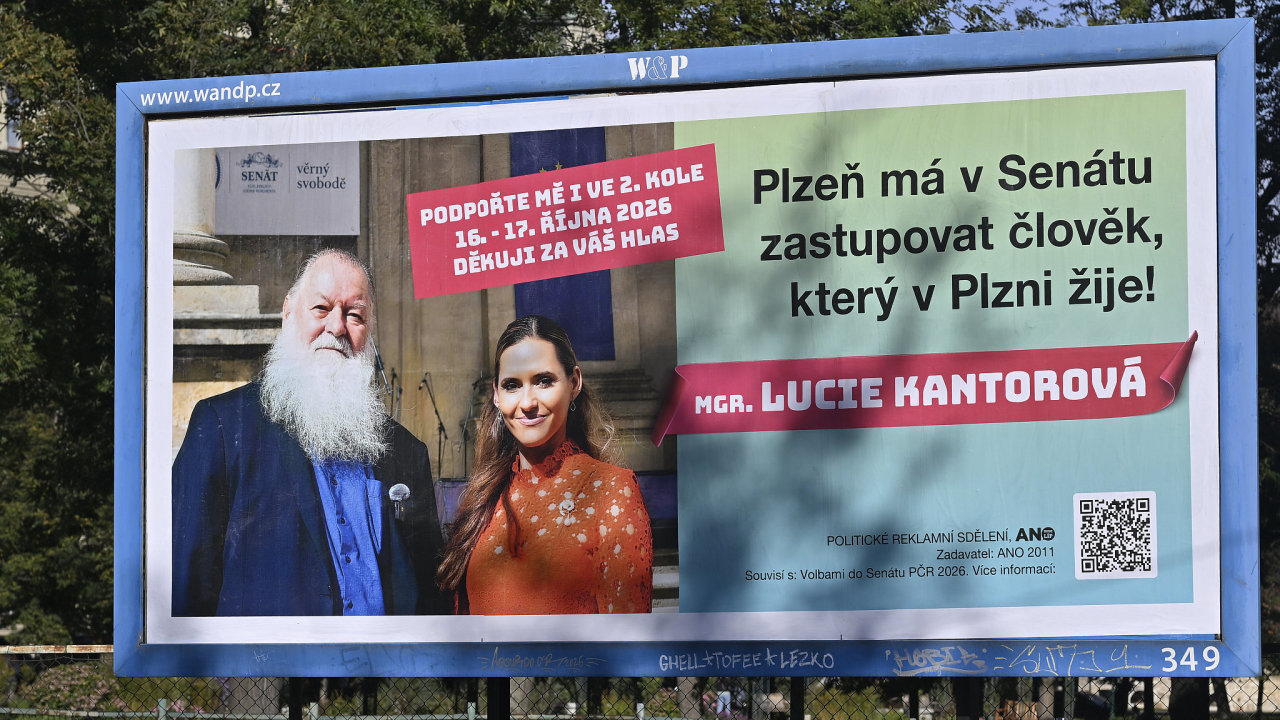 Volebn� billboard kon��c�ho sen�tora za ODS Lum�ra Aschenbrennera s Luci�...
