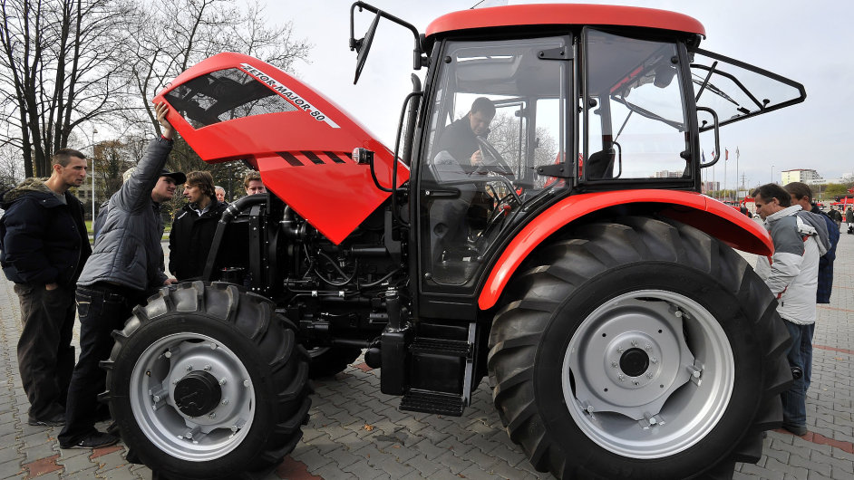 Traktor Zetor Major.