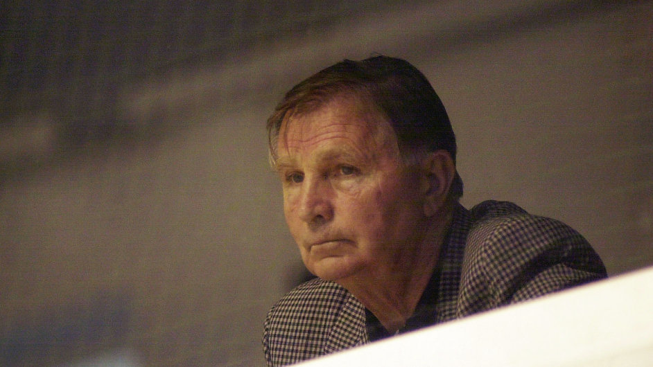 Zemel hokejov trenr Viktor Tichonov (na snmku ze srpna 2013).
