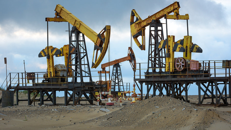 Ceny ropy se dostaly na dno, tvrdí agentura IEA - Ilustraèní foto.