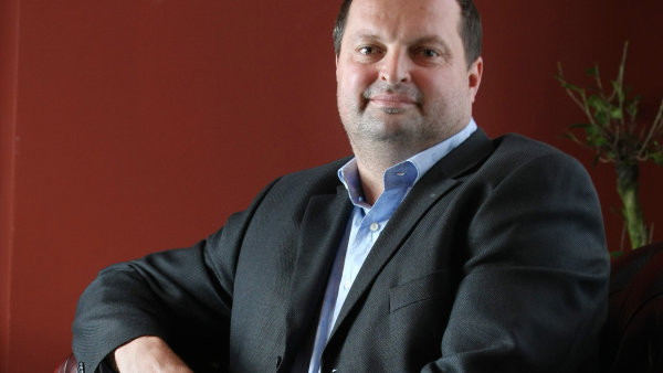 &bdquo;Firemní řízení v CPI PG je fraška.&ldquo; Americký short-seller si bere na mušku miliardáře Vítka a viní ho z podvodů v účetnictví