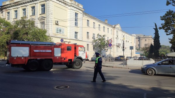 Ukrajinci v noci zaútočili na Krym. Zasáhli loděnici v Sevastopolu